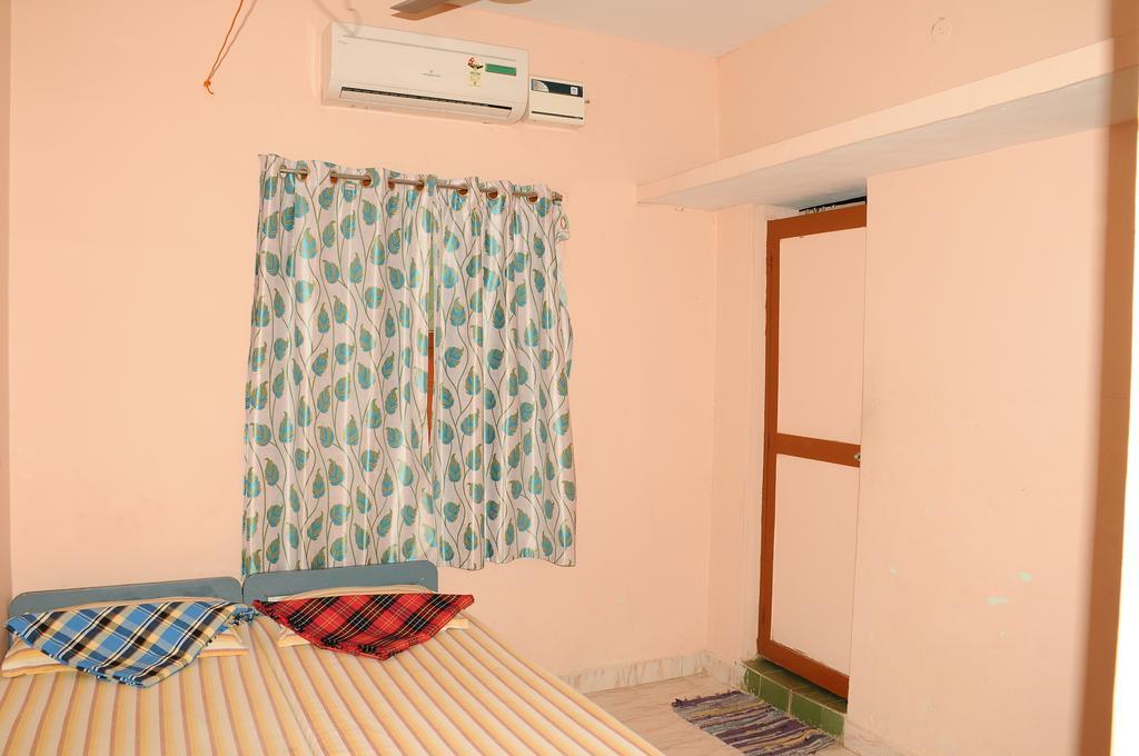 Arunachala Ramana Home Tiruvannāmalai Extérieur photo