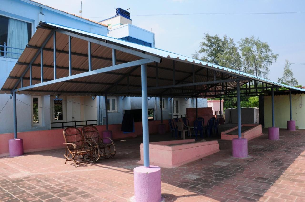 Arunachala Ramana Home Tiruvannāmalai Extérieur photo